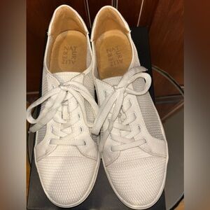 Naturalizer Off-White Mesh Sneakers